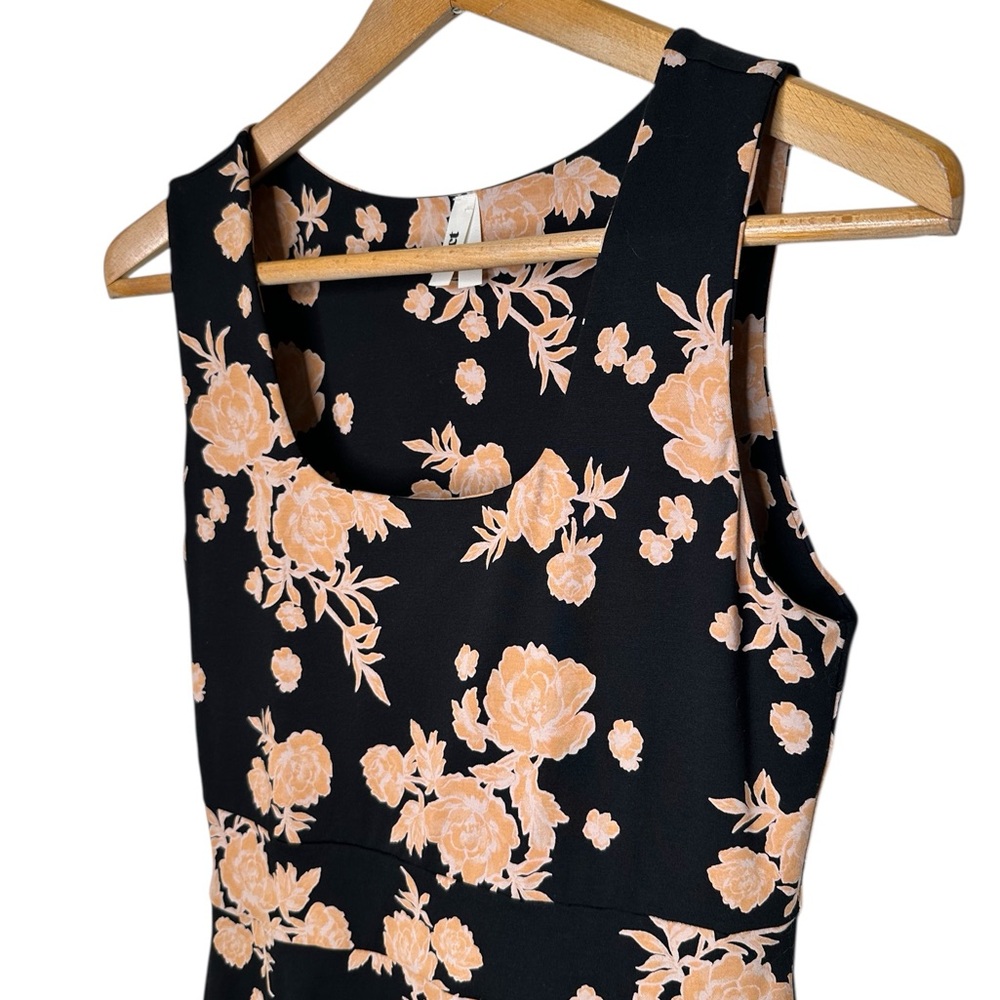 Pact Twilight Floral Fit & Flare Midi Dress Handkerchief Hem Size Large Black - Picture 2 of 10